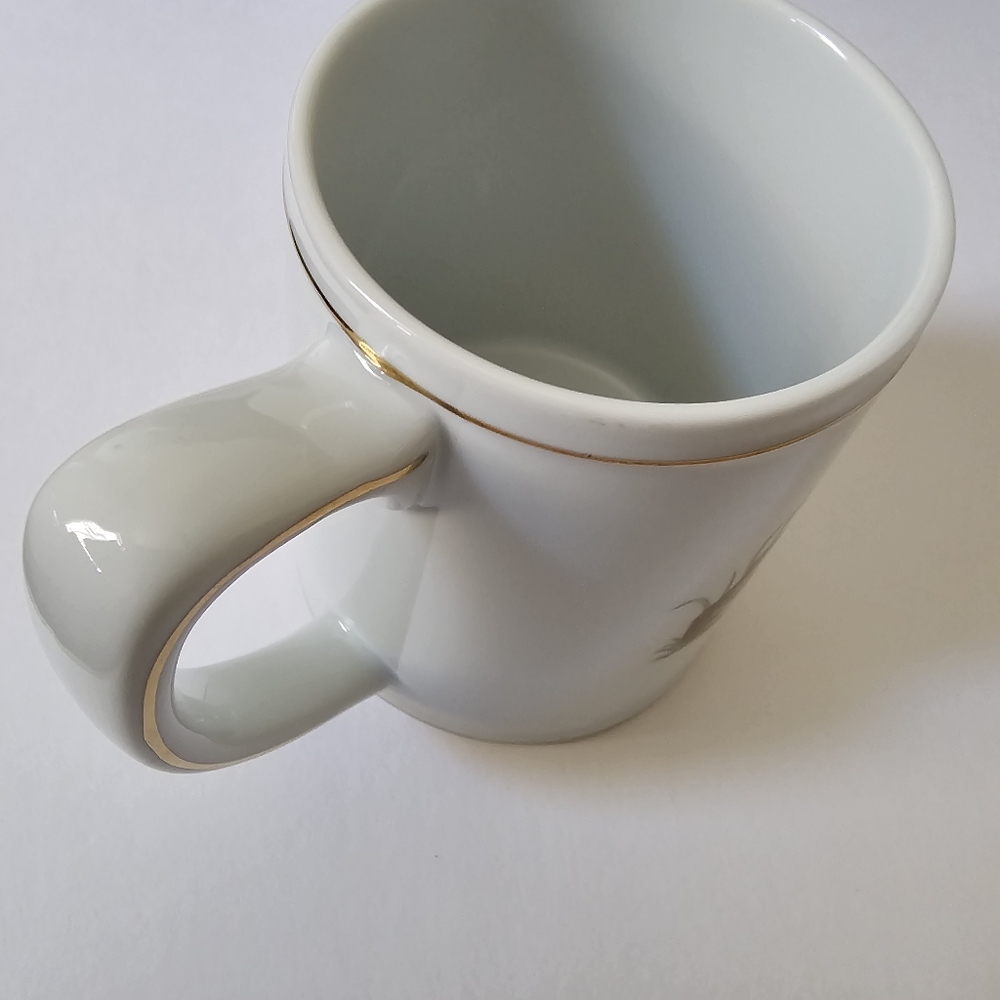 Southern Living White Ceramic Mug - Picture 4 of 11